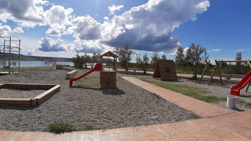 Apartments Zile Starigrad Paklenica Exterior foto
